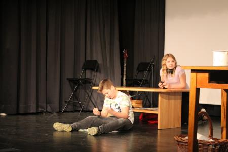 »Mamica je kakor zarja« (43)